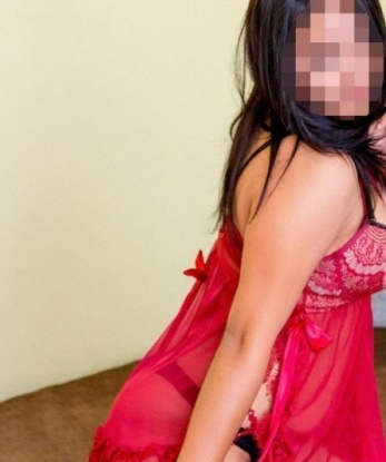 Я знаю, как сделать тебя счастливым, исполняя твои фантазии и принося тебе незабываемое наслаждение. У меня широкий спектр услуг, от нежного массажа до страстных игр в постели. Я умею прислушиваться к клиенту и создавать атмосферу комфорта. Мои умелые руки и чувствительные губы наполнят тебя нежностью и страстью. Возможно, я самая лучшая выбор, который ты сделаешь в Москве. Убедись в этом с помощью моих фотографий и положительных отзывов. Не упусти возможность испытать настоящее блаженство со мной. 💋 4202, 25 лет